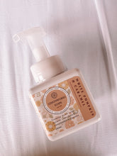 Load image into Gallery viewer, White Pumpkin &amp; Caramel Foaming Hand Soap
